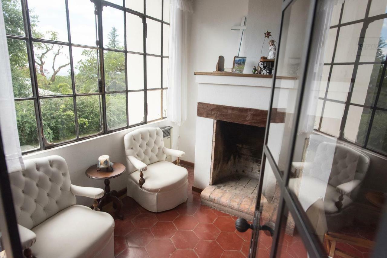 Hostal El Cerrito San Lorenzo San Lorenzo  Zewnętrze zdjęcie